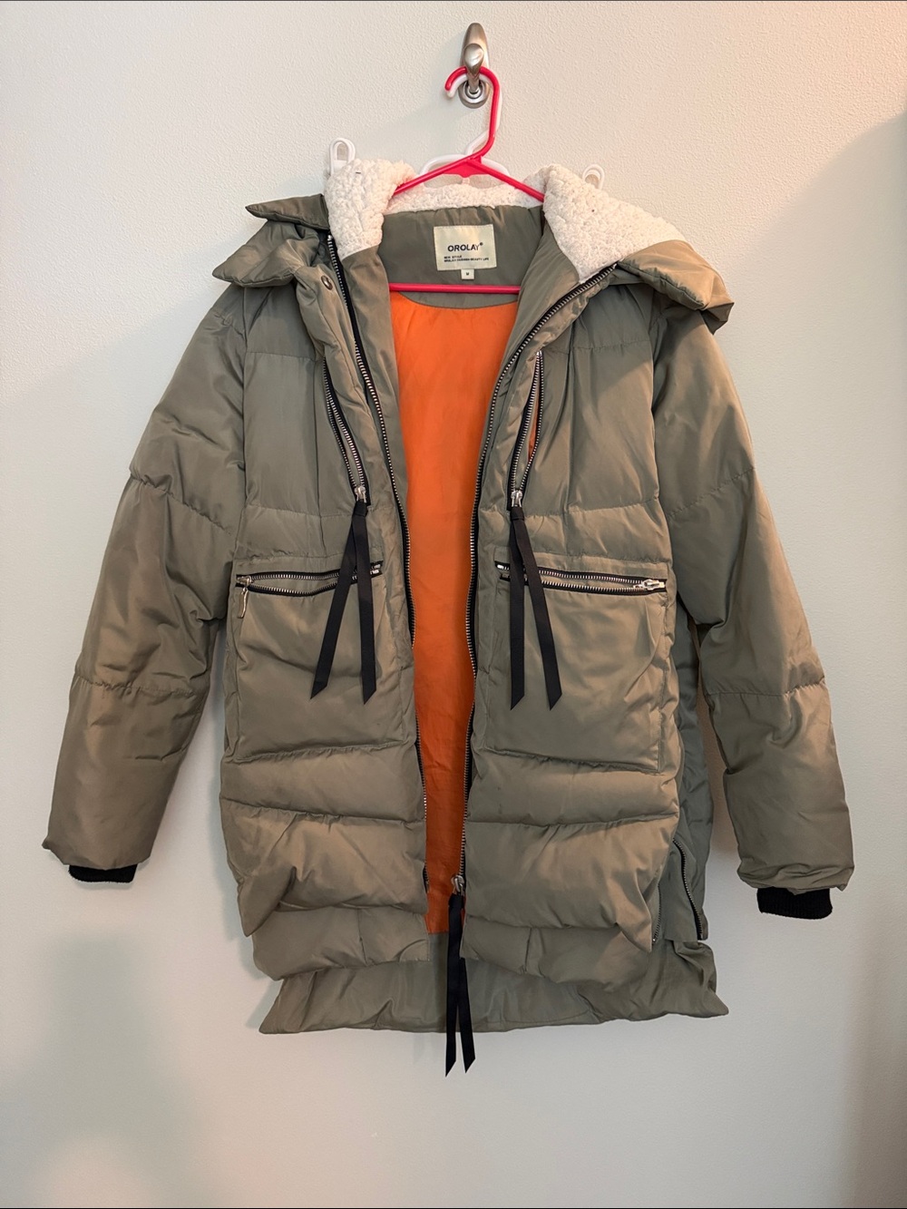 Orolay Women's Olive Green Puffer Coat with Sherpa Hood